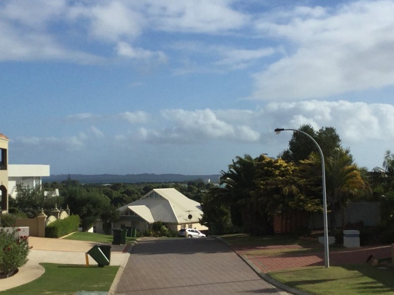 17 Porpoise Court, Coogee WA 6166