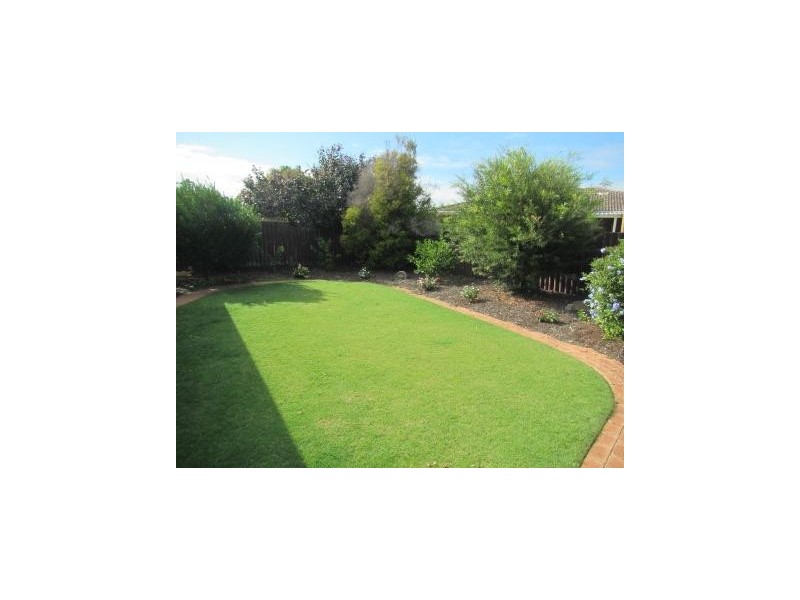 15 Sylvana Way, Willetton WA 6155