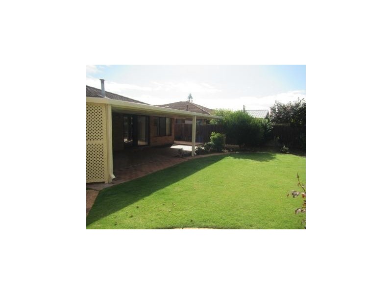 15 Sylvana Way, Willetton WA 6155