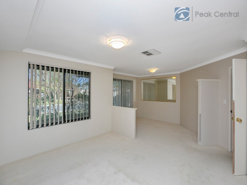 64 Folland Parade, Atwell WA 6164