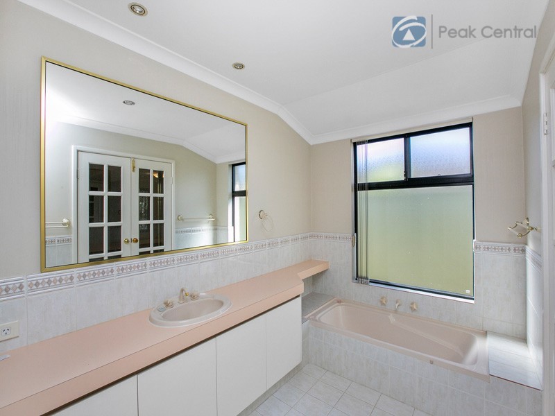 64 Folland Parade, Atwell WA 6164
