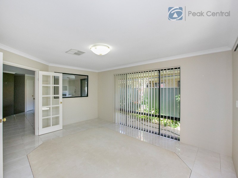 64 Folland Parade, Atwell WA 6164