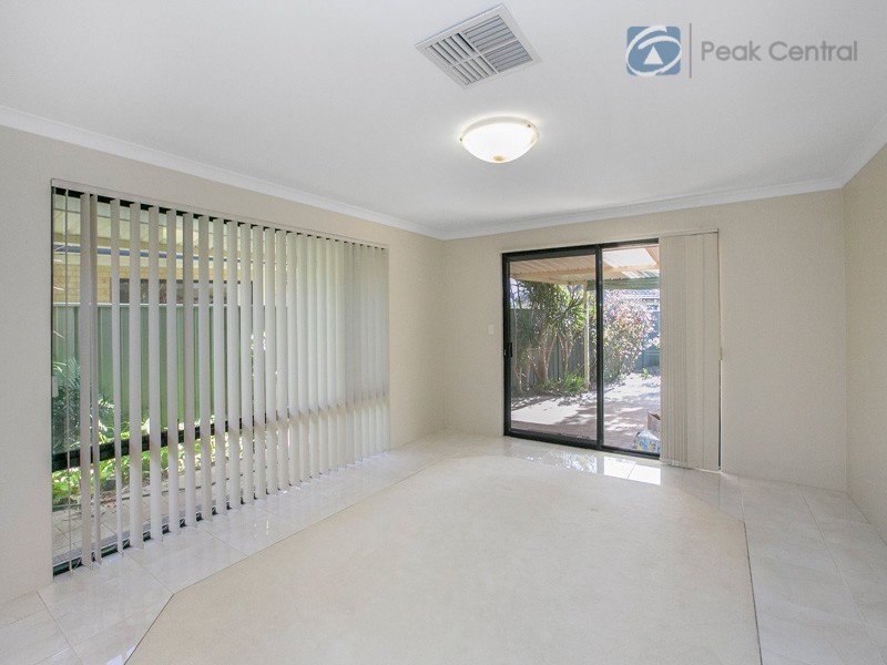 64 Folland Parade, Atwell WA 6164