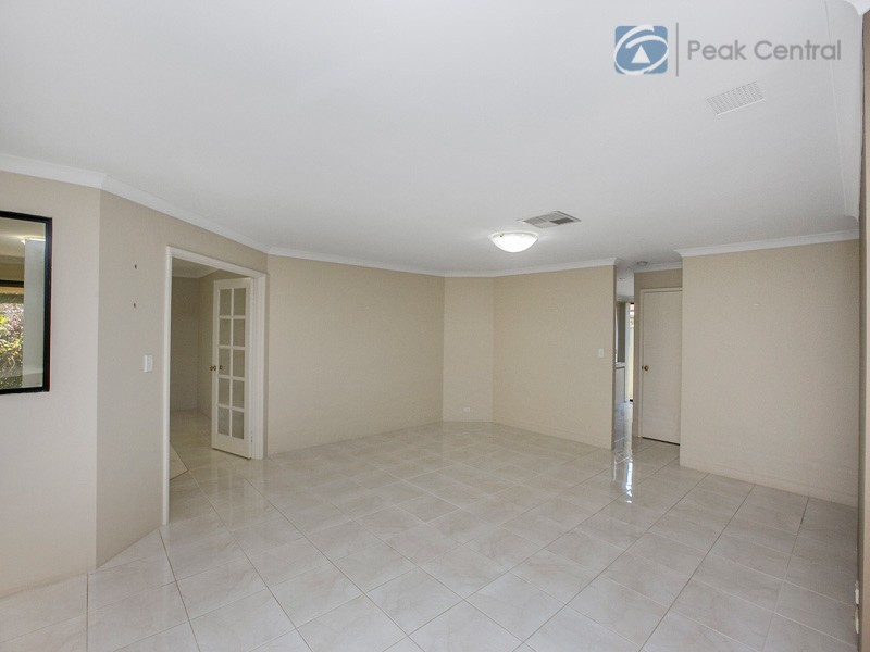 64 Folland Parade, Atwell WA 6164
