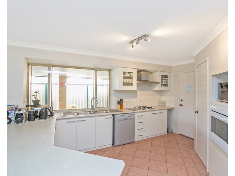 8 Oxburgh Link, Success WA 6164