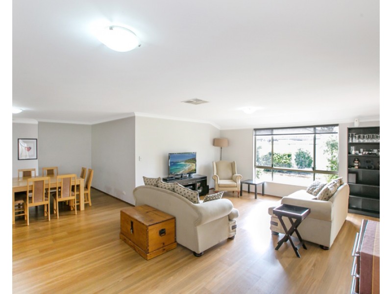 8 Oxburgh Link, Success WA 6164