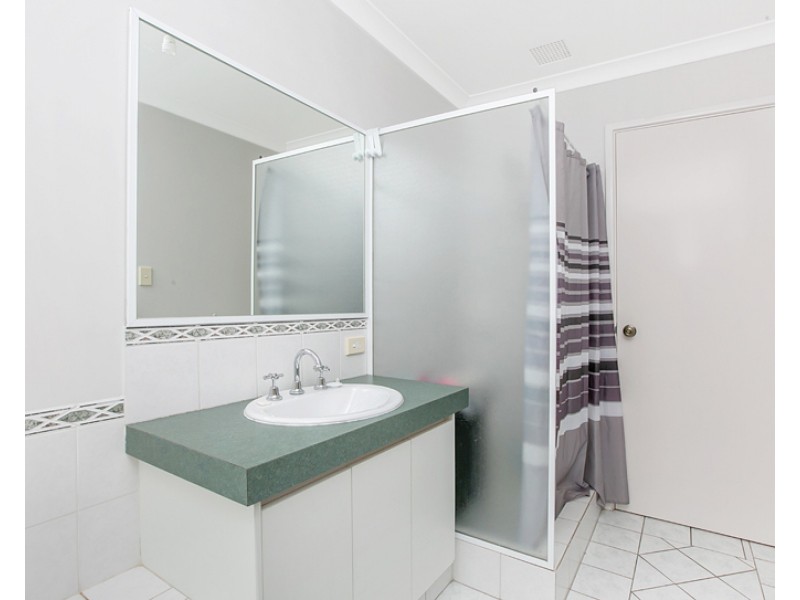 8 Oxburgh Link, Success WA 6164