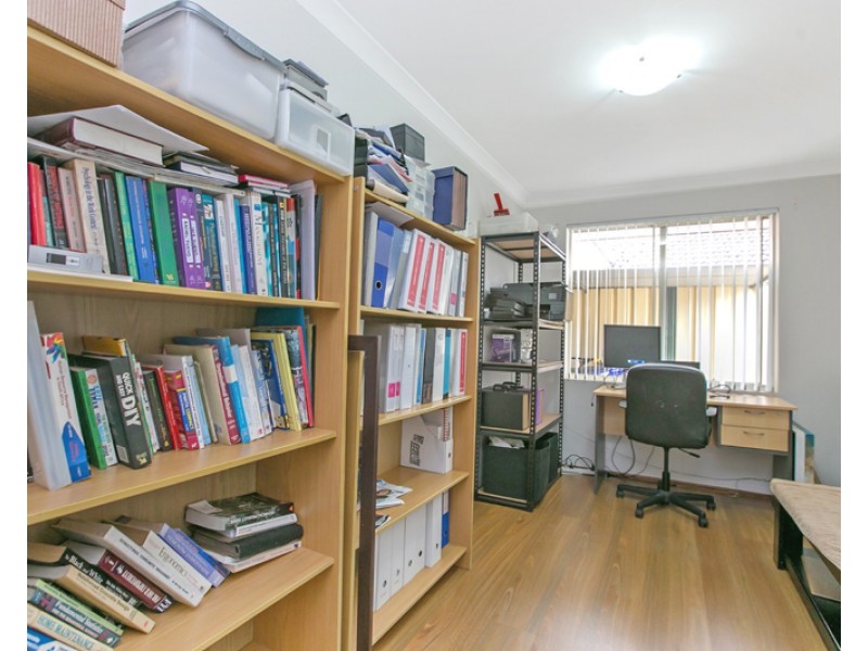 8 Oxburgh Link, Success WA 6164