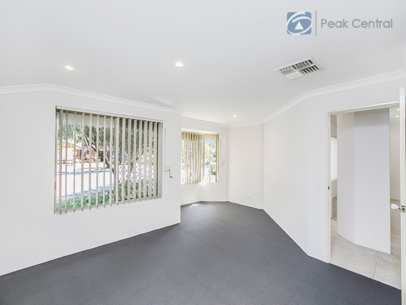 31 Folland Parade, Atwell WA 6164