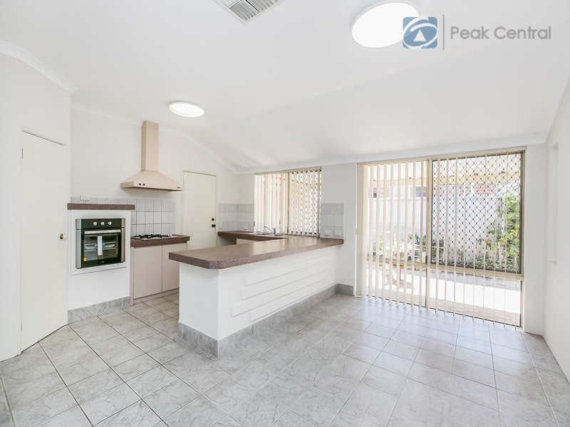 31 Folland Parade, Atwell WA 6164