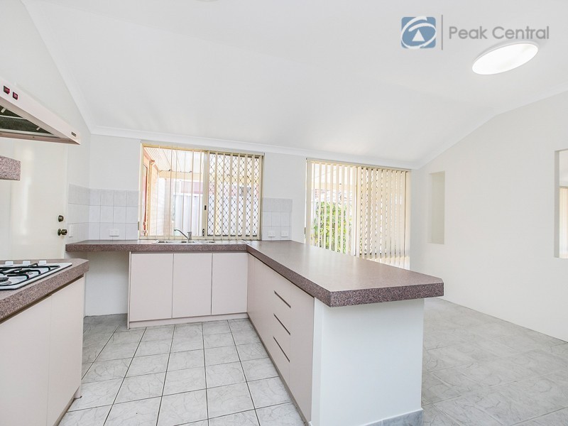 31 Folland Parade, Atwell WA 6164