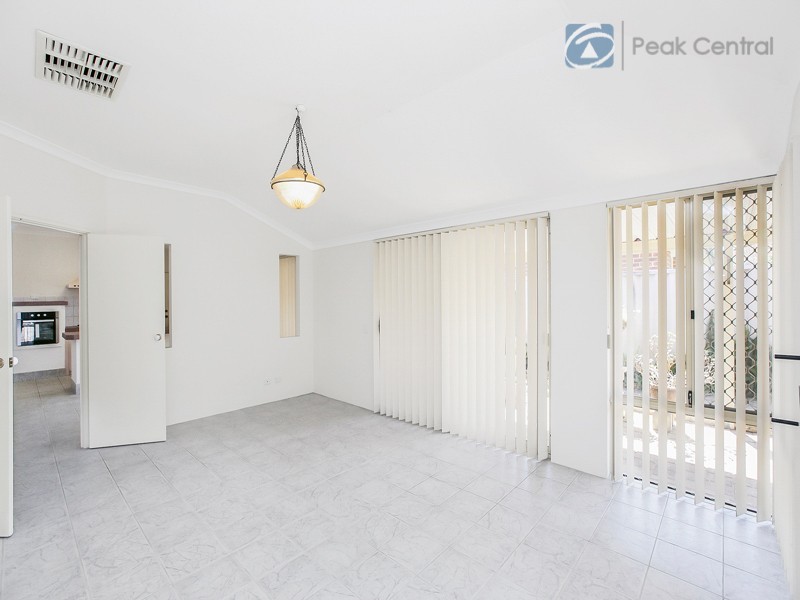 31 Folland Parade, Atwell WA 6164