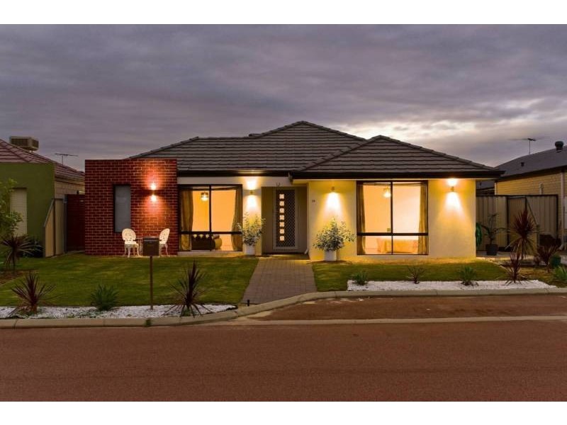 16 Teocote Crescent, Aubin Grove WA 6164