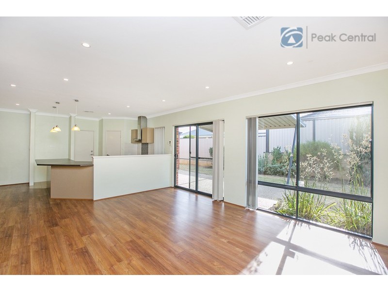 9 Spruce Terrace, Aubin Grove WA 6164