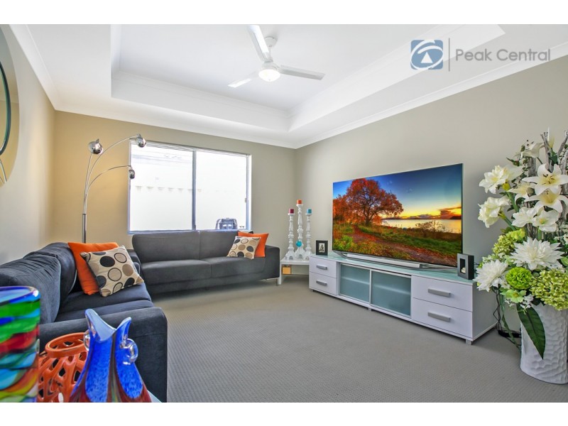 8 Blossom Chase, Aubin Grove WA 6164