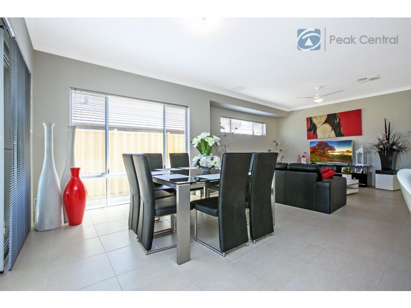 8 Blossom Chase, Aubin Grove WA 6164