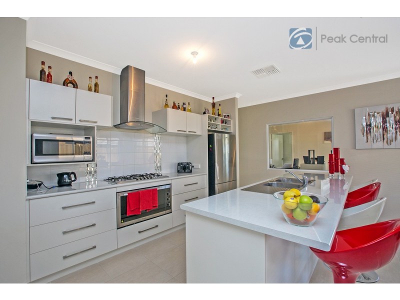 8 Blossom Chase, Aubin Grove WA 6164