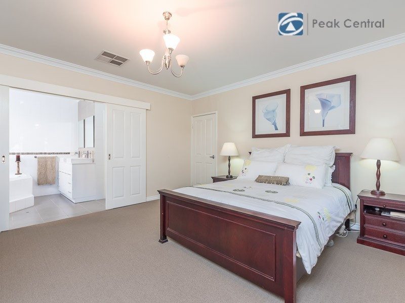 19 Kinloch Pass, Aubin Grove WA 6164