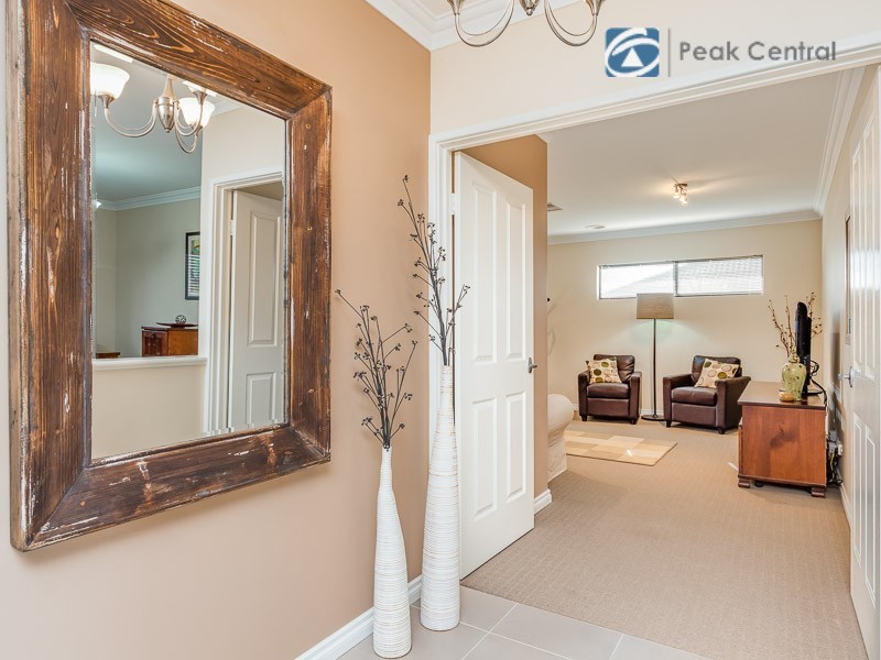 19 Kinloch Pass, Aubin Grove WA 6164