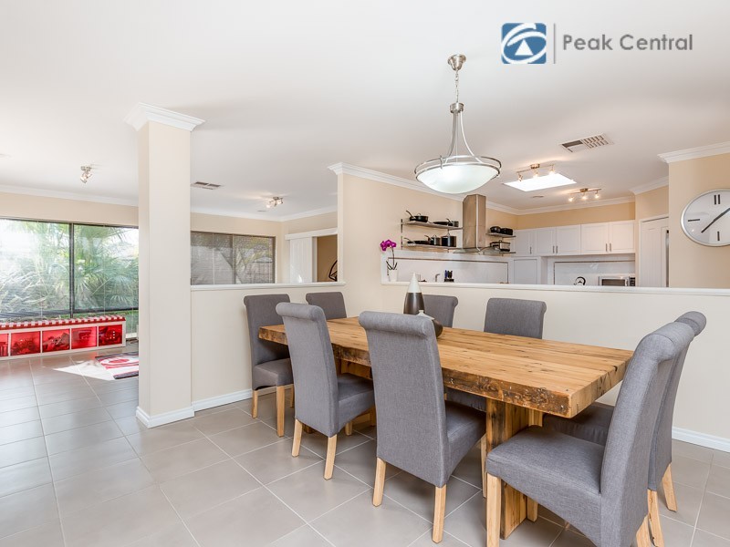 19 Kinloch Pass, Aubin Grove WA 6164