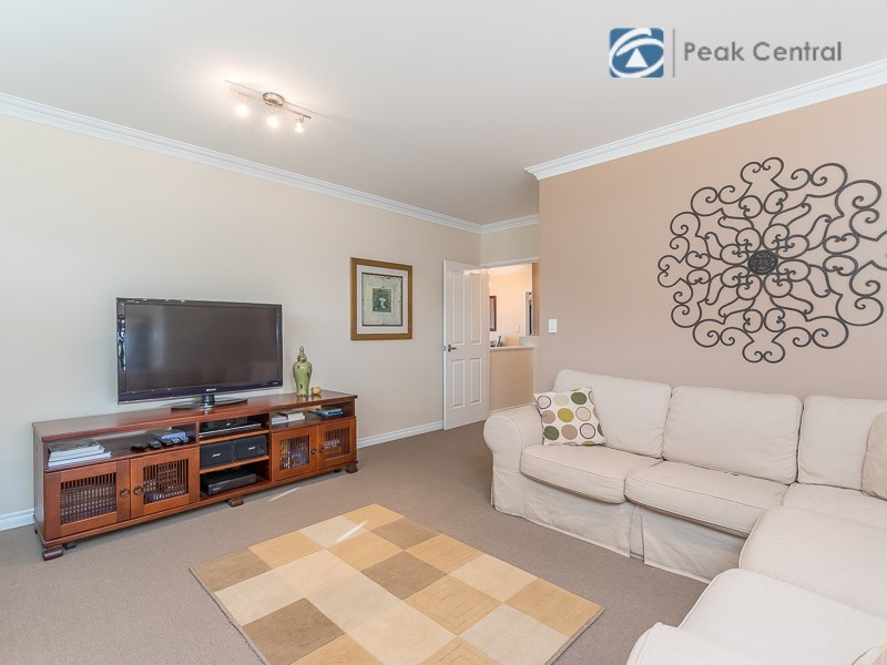 19 Kinloch Pass, Aubin Grove WA 6164