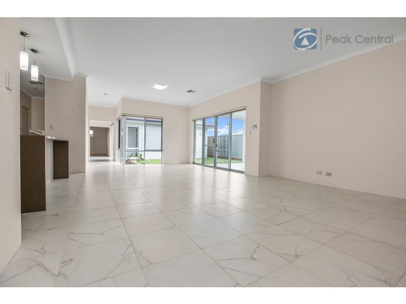 36 Davenport Approach, Wandi WA 6167