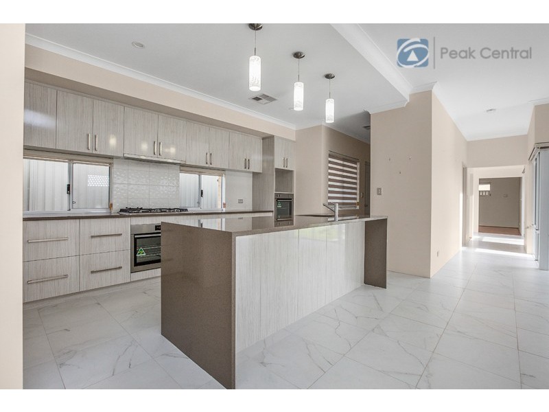 36 Davenport Approach, Wandi WA 6167