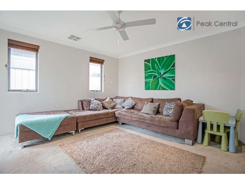 13 Gadsden Terrace, Success WA 6164