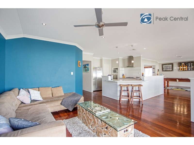 13 Gadsden Terrace, Success WA 6164