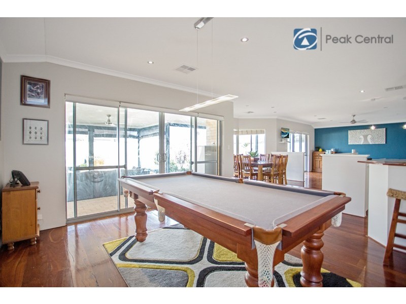 13 Gadsden Terrace, Success WA 6164