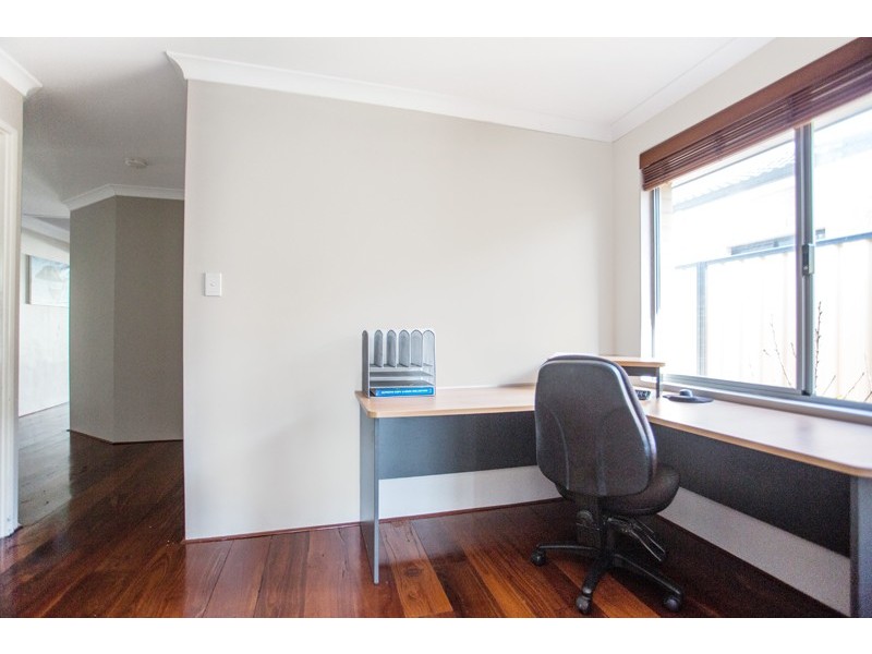 13 Gadsden Terrace, Success WA 6164