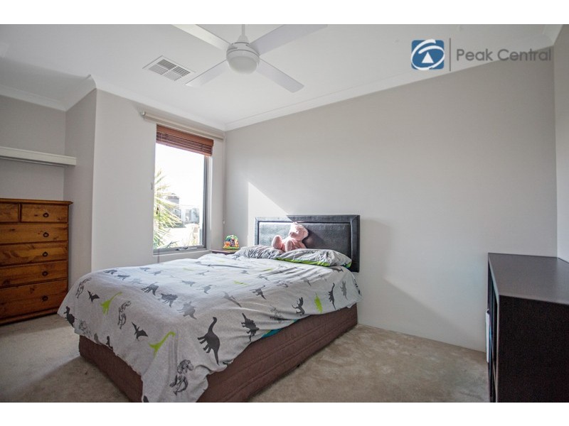 13 Gadsden Terrace, Success WA 6164