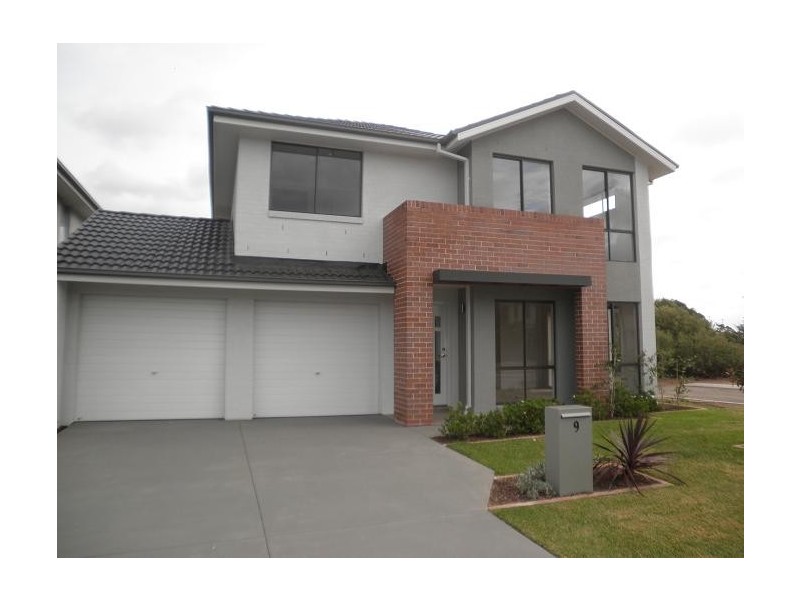 9 Mariner Street, Glenfield NSW 2167