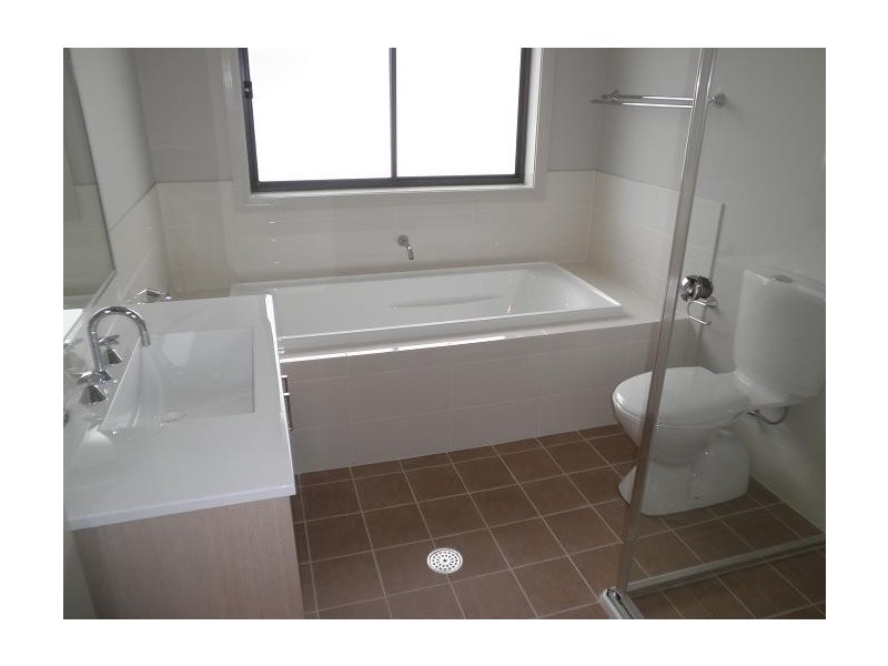 9 Mariner Street, Glenfield NSW 2167