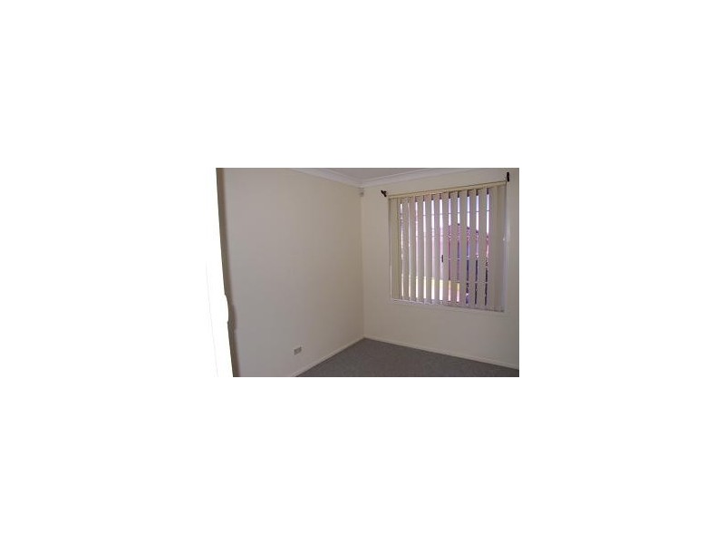 2/221 Oxford Road, Ingleburn NSW 2565