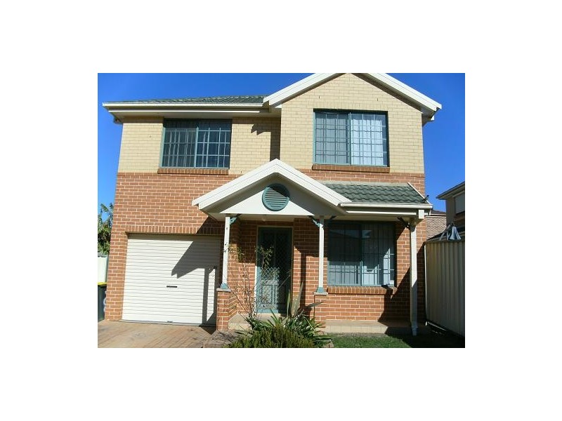 8/6 Plum Close, Casula NSW 2170