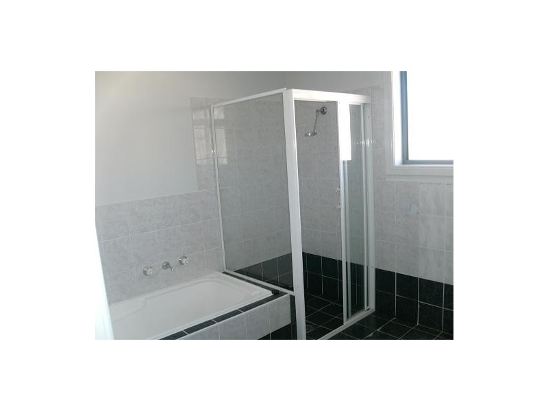 8/6 Plum Close, Casula NSW 2170