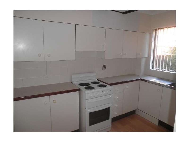 10/15-19 Fourth Avenue, Macquarie Fields NSW 2564