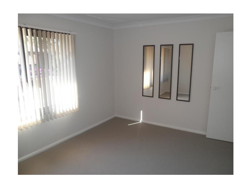 10/15-19 Fourth Avenue, Macquarie Fields NSW 2564