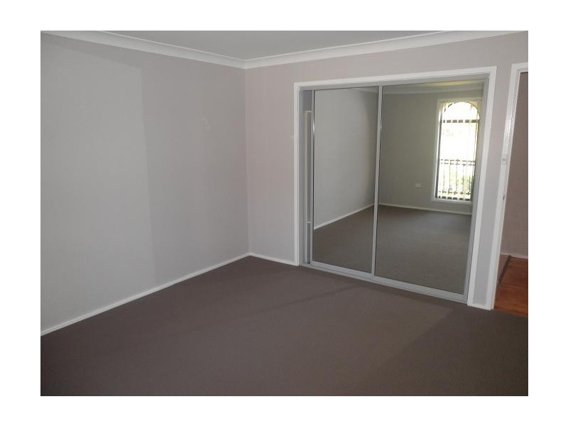 52 Harrow Road, Glenfield NSW 2167