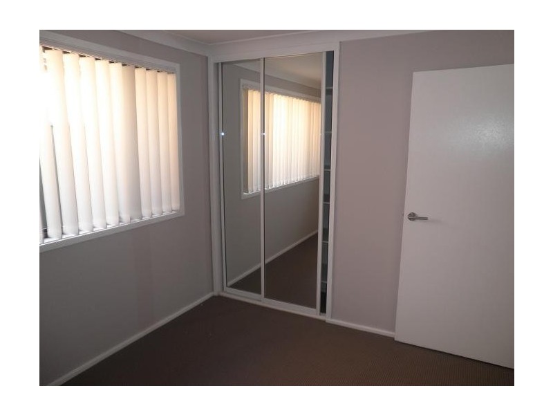 52 Harrow Road, Glenfield NSW 2167