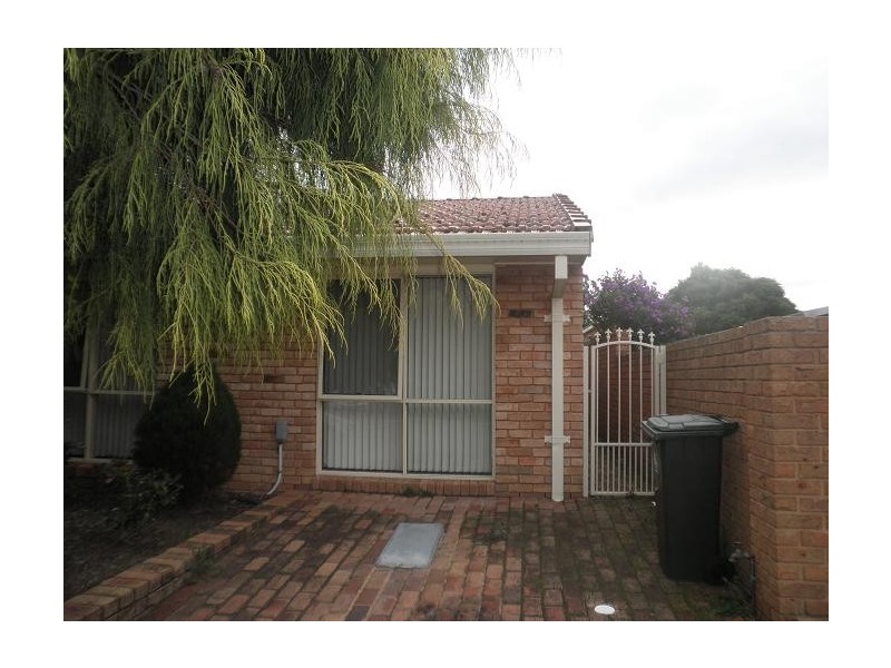 2a Apple Place, Macquarie Fields NSW 2564