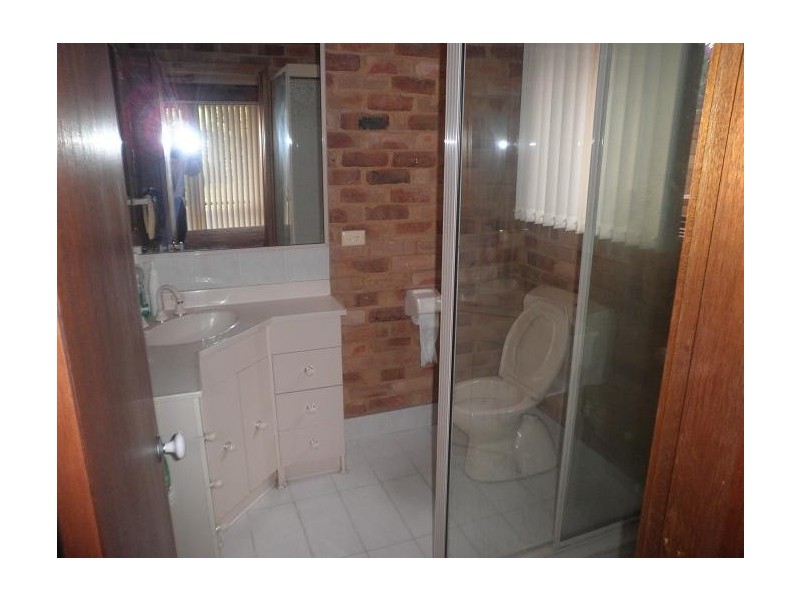 2a Apple Place, Macquarie Fields NSW 2564