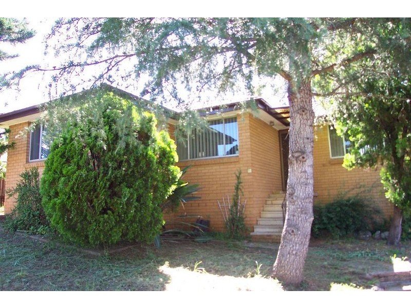 31 Salamaua Place, Glenfield NSW 2167