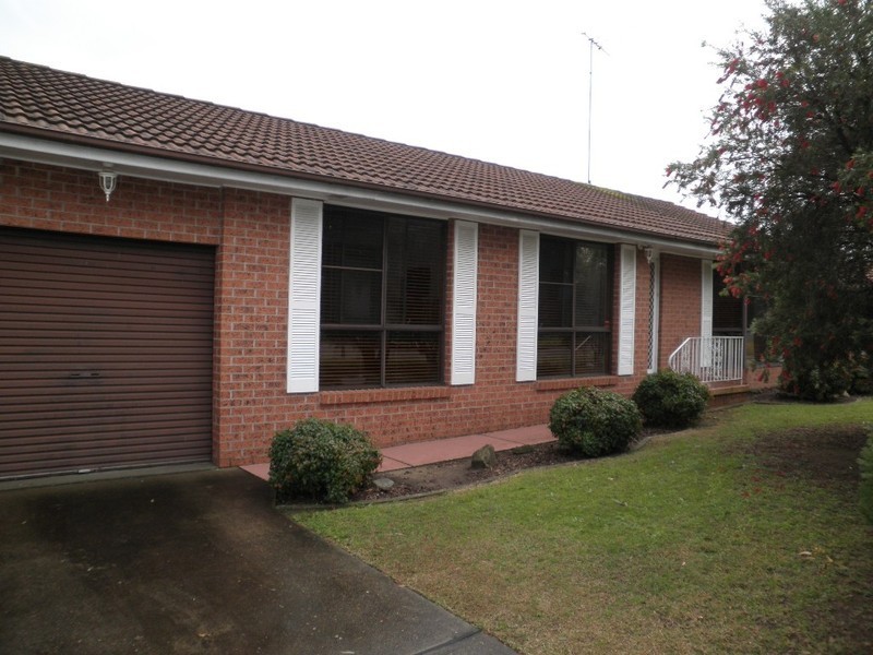 3 Salter Avenue, Minto NSW 2566