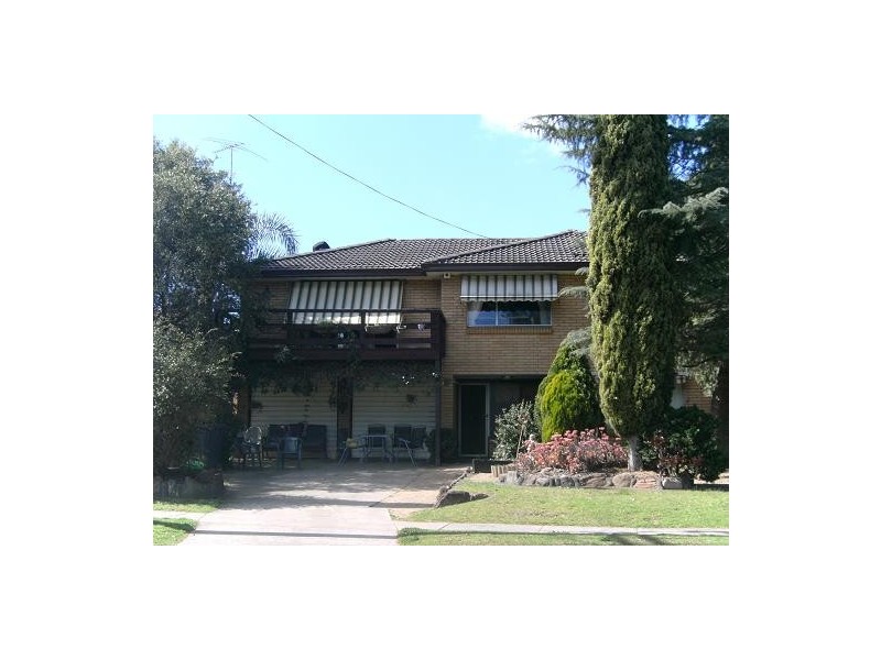 36 Fawcett Street, Glenfield NSW 2167