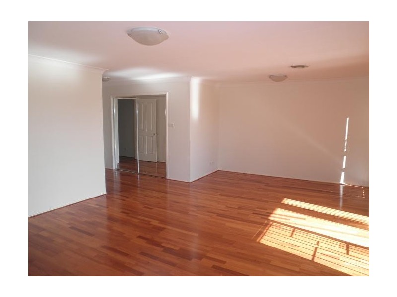 9 Turner Place, Casula NSW 2170