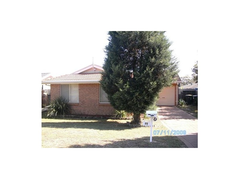 64 Victoria Road, Macquarie Fields NSW 2564
