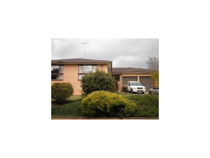 8 Tabourie Street, Leumeah NSW 2560