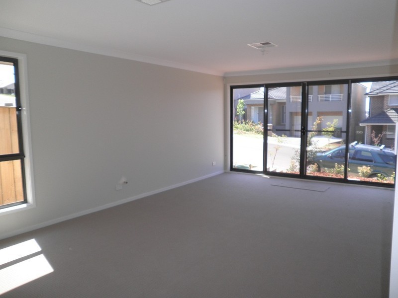 7 Istana Street, Campbelltown NSW 2560